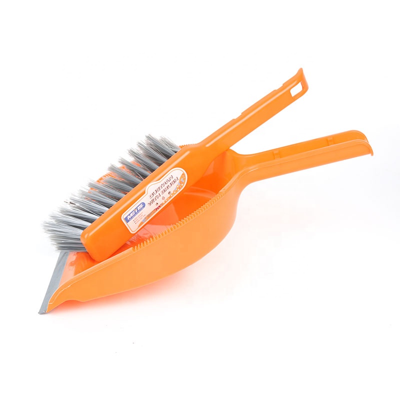 Factory wholesale quality indoor cleaning tools plastic dustpan brush set 9015